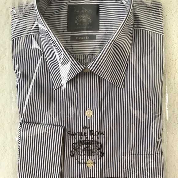 NWT. Savile Row Co. button down classic fit shirt - Picture 1 of 3